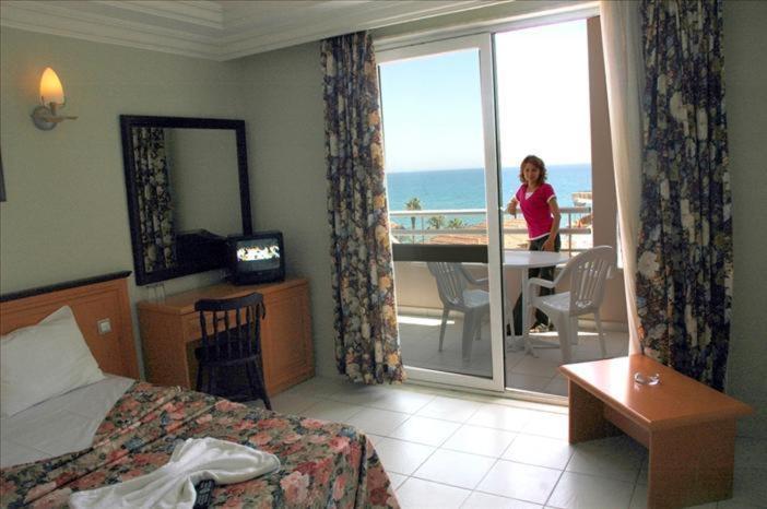 Best Beach Hotel 阿拉尼亚 客房 照片